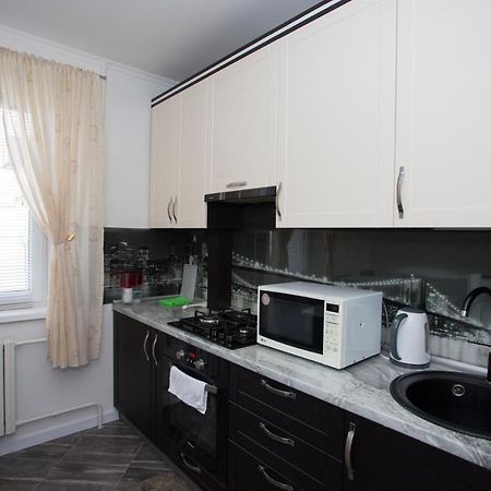 Ferienwohnung Apartament Curat Si Confortabil Str. Ismail 86 In Centrul Chisinaului Exterior foto